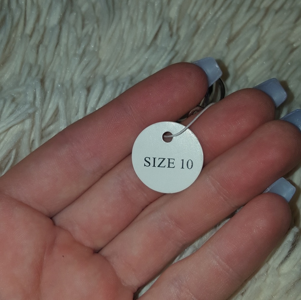 Ring - Picture 2 of 2